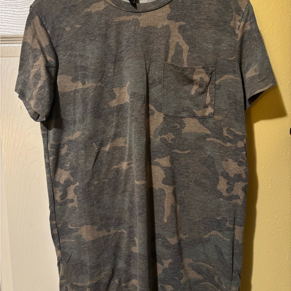 Women’s short sleeve camouflage T-Shirt